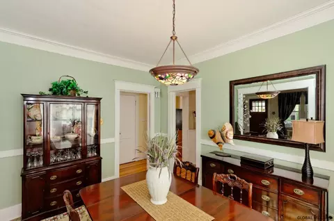 1048 Lexington Ave, Schenectady, NY 12309 photo 6
