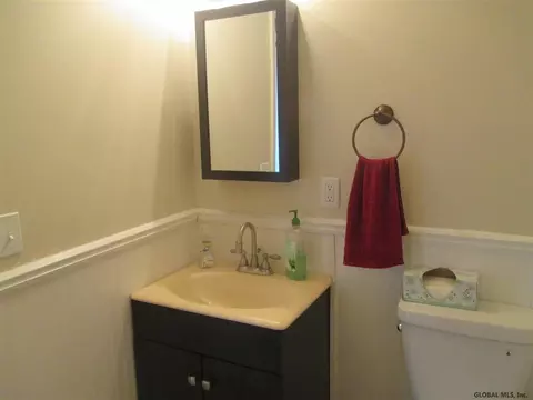 615 Shellstone Rd, Amsterdam, NY 12010 photo 8