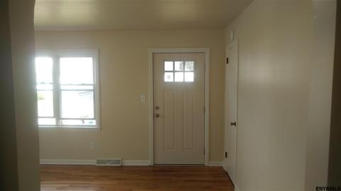 116 Pershing Dr, Schenectady, NY 12302 photo 9