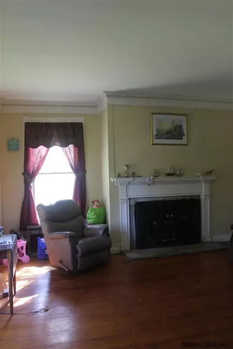 33 Niles Rd, Eagle Bridge, NY 12057 photo 10