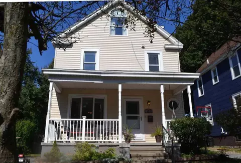 157 Manchester Rd, Schenectady, NY 12304 photo 1