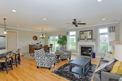 6 Julia Cir, Mechanicville, NY 12118 photo 7