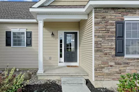 6 Julia Cir, Mechanicville, NY 12118 photo 2