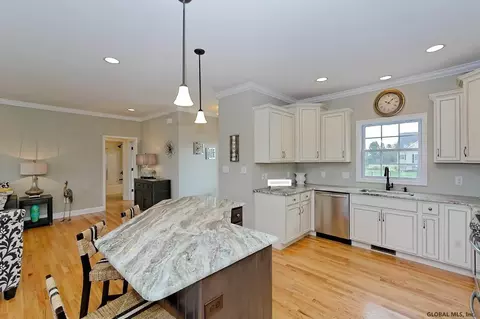 6 Julia Cir, Mechanicville, NY 12118 photo 11