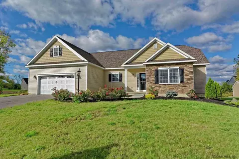 6 Julia Cir, Mechanicville, NY 12118 photo 1