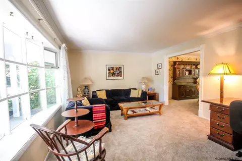 29 Fairway Ave, Delmar, NY 12054 photo 4