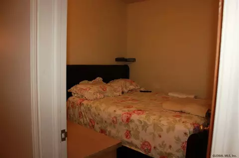 1210 Webster St, Schenectady, NY 12303 photo 10