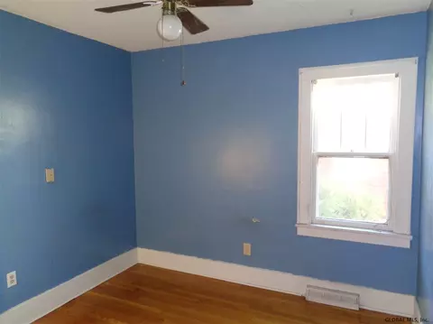 1879 Gray St, Schenectady, NY 12306 photo 6