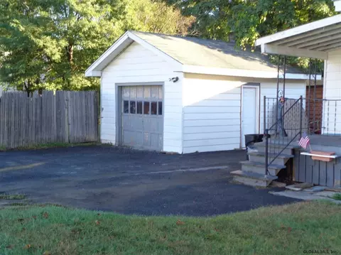 1879 Gray St, Schenectady, NY 12306 photo 10