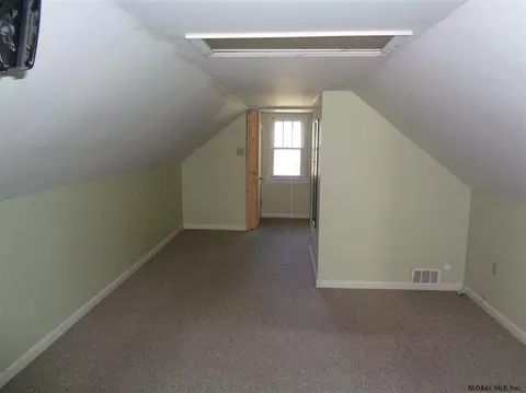 1879 Gray St, Schenectady, NY 12306 photo 8
