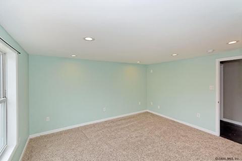 1024 Alheim Dr, Schenectady, NY 12303 photo 20