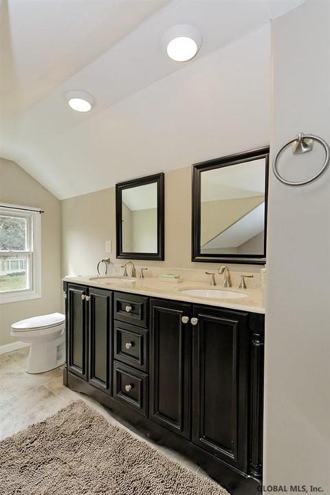 1024 Alheim Dr, Schenectady, NY 12303 photo 16
