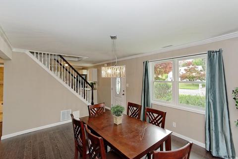 1024 Alheim Dr, Schenectady, NY 12303 photo 8
