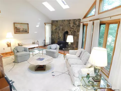 48 Oak Tree Ln, Niskayuna, NY 12309 photo 6