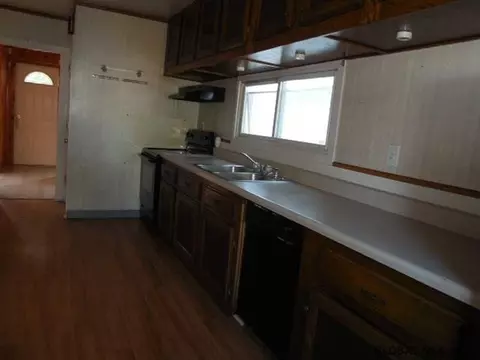 39 Willow Ave, Schenectady, NY 12304 photo 8