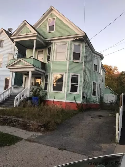 1667 Becker St, Schenectady, NY 12304 photo 1