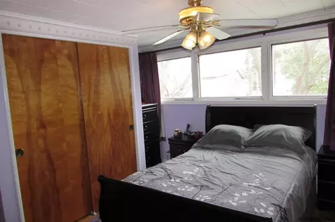 215 Elder St, Schenectady, NY 12304 photo 18