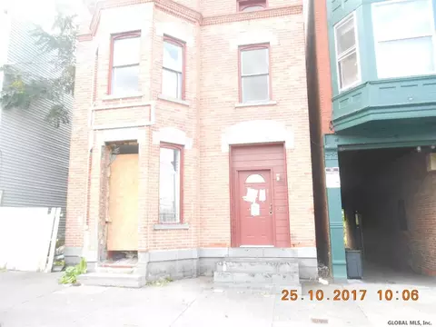 768 State St, Schenectady, NY 12307 photo 2