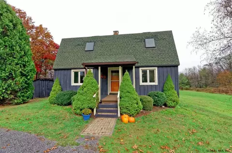 513 Knickerbocker Rd, Schodack Landing, NY 12156 photo 2