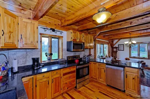 513 Knickerbocker Rd, Schodack Landing, NY 12156 photo 9