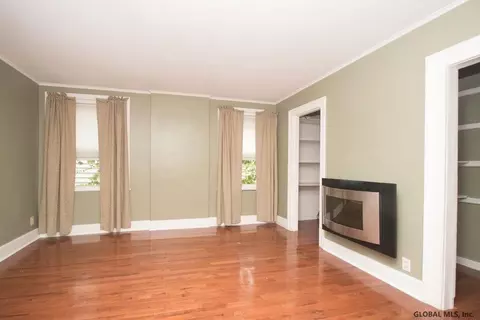 107 Front St, Schenectady, NY 12305 photo 11