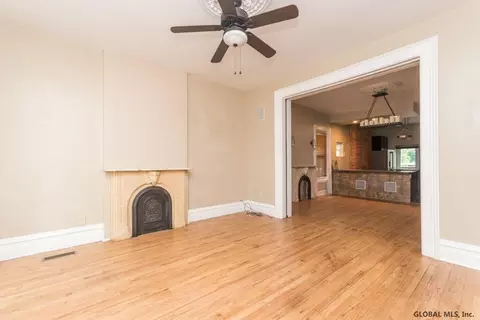 107 Front St, Schenectady, NY 12305 photo 9