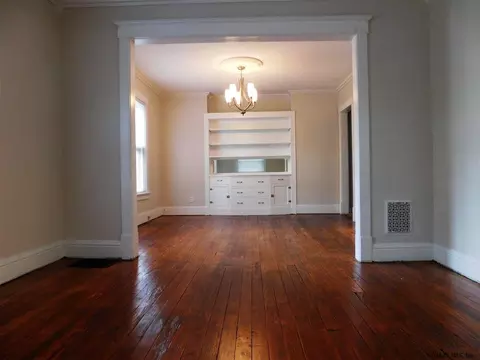 239 Elm St, Schenectady, NY 12304 photo 5