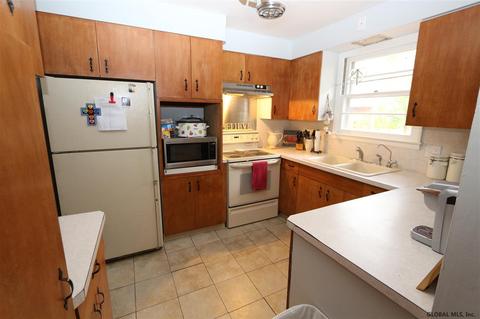 1 Nicholas Ave, Schenectady, NY photo 4