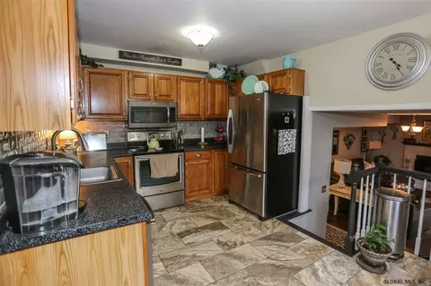 14 Riesling Rd, Niskayuna, NY 12309 photo 11