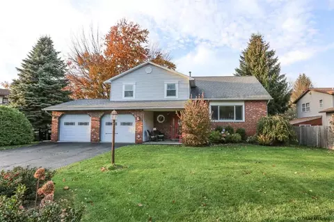 14 Riesling Rd, Niskayuna, NY 12309 photo 1