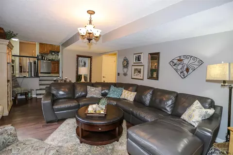 14 Riesling Rd, Niskayuna, NY 12309 photo 10