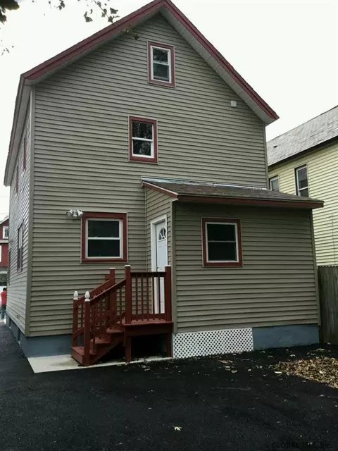 1027 Strong St, Schenectady, NY 12307 photo 3