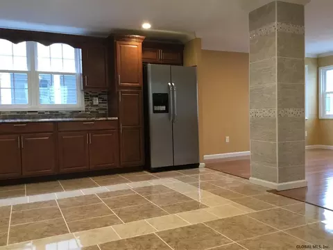 1027 Strong St, Schenectady, NY 12307 photo 7
