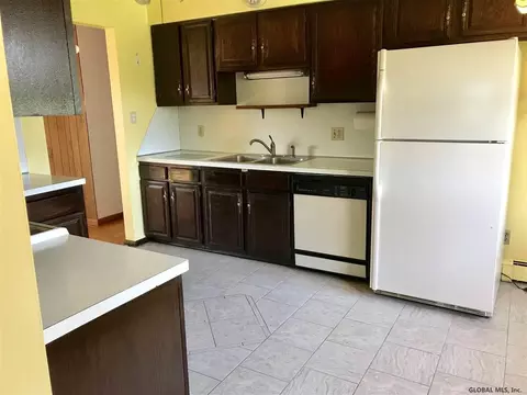 466 Currybush Rd, Schenectady, NY 12306 photo 5