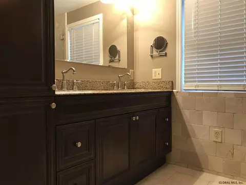 127 Beacon Rd, Glenmont, NY 12077 photo 20