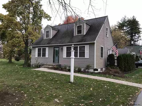 127 Beacon Rd, Glenmont, NY 12077 photo 1