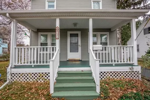 236 Edward St, Schenectady, NY 12304 photo 2