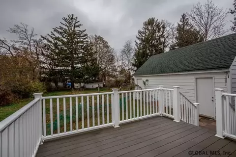 236 Edward St, Schenectady, NY 12304 photo 22