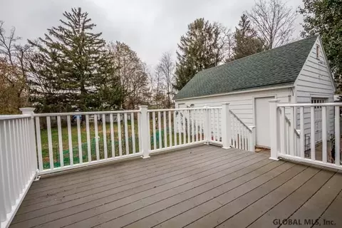 236 Edward St, Schenectady, NY 12304 photo 23