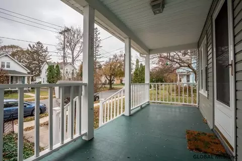 236 Edward St, Schenectady, NY 12304 photo 3