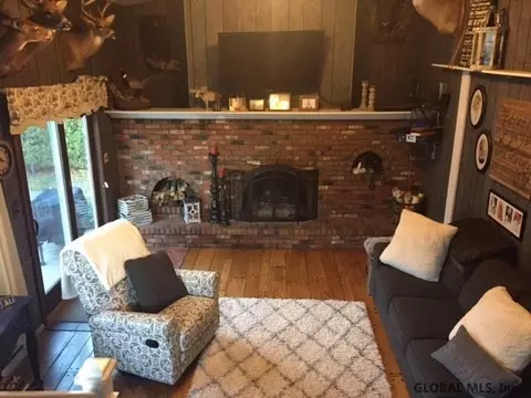 451 Wallace Rd, Schenectady, NY 12304 photo 8