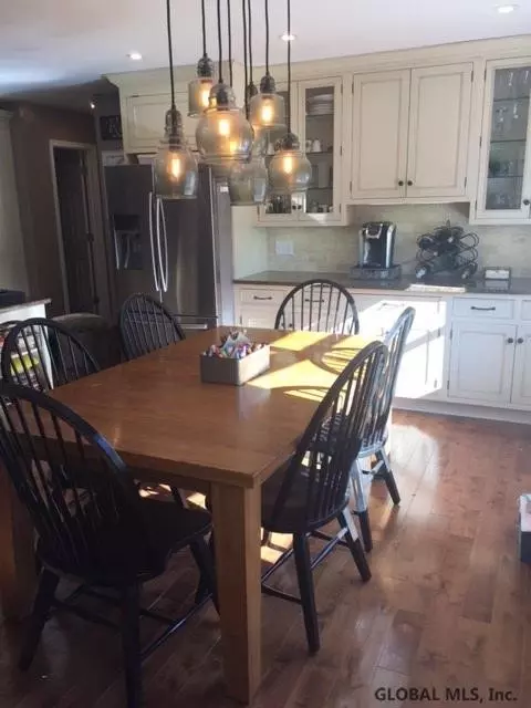 451 Wallace Rd, Schenectady, NY 12304 photo 7