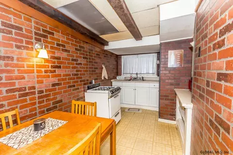 7 N Ferry St, Schenectady, NY 12305 photo 4