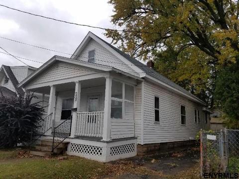228 5th St, Schenectady, NY 12302 photo 2