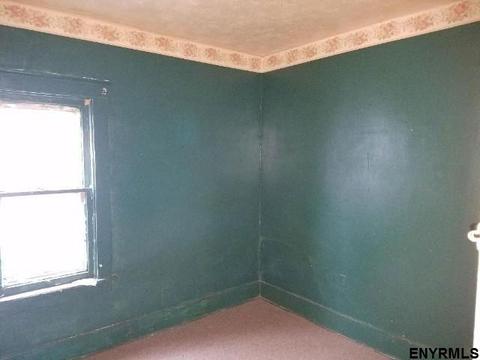 228 5th St, Schenectady, NY 12302 photo 7