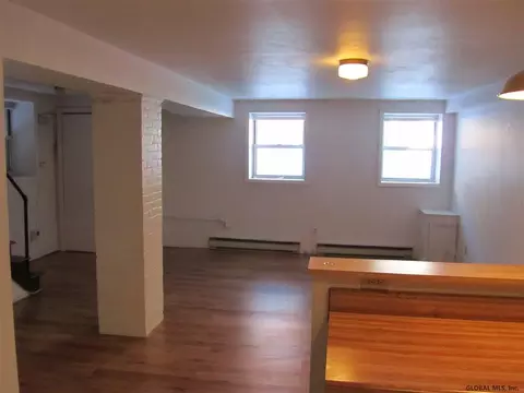 154 3rd St, Troy, NY 12180 photo 6