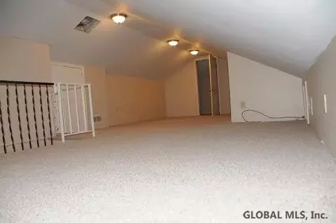 526 Delaware Ave, Delmar, NY 12054 photo 9