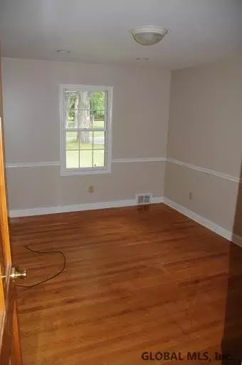 526 Delaware Ave, Delmar, NY 12054 photo 11