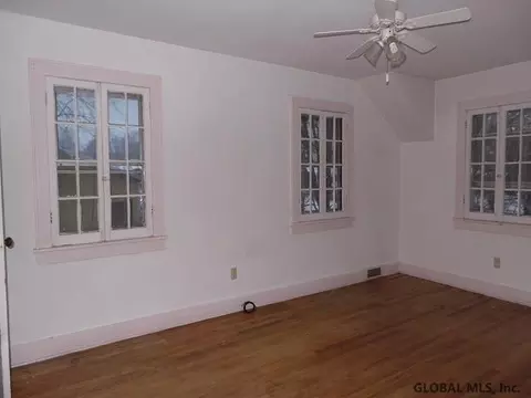 6 School St, Schenectady, NY 12304 photo 6