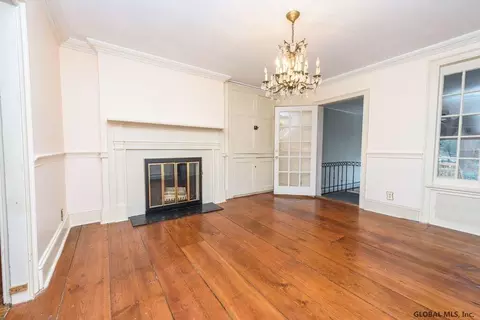 25 Front St, Schenectady, NY 12305 photo 5